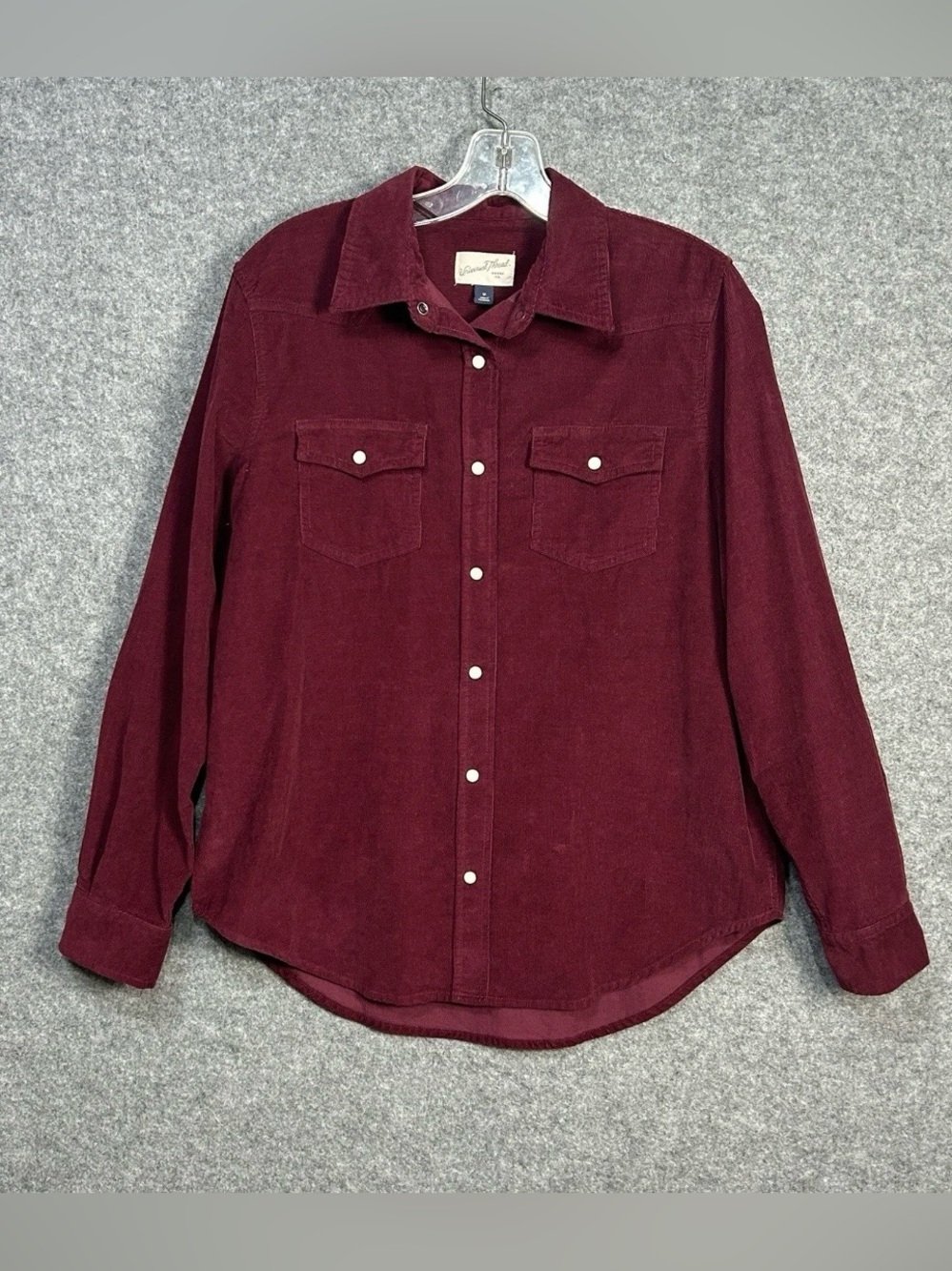 Universal Thread Women’s M Burgundy Corduroy Shirt Casual Western Utility